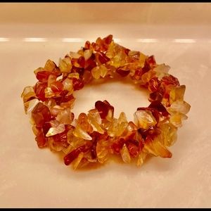 Agate gemstone bracelet